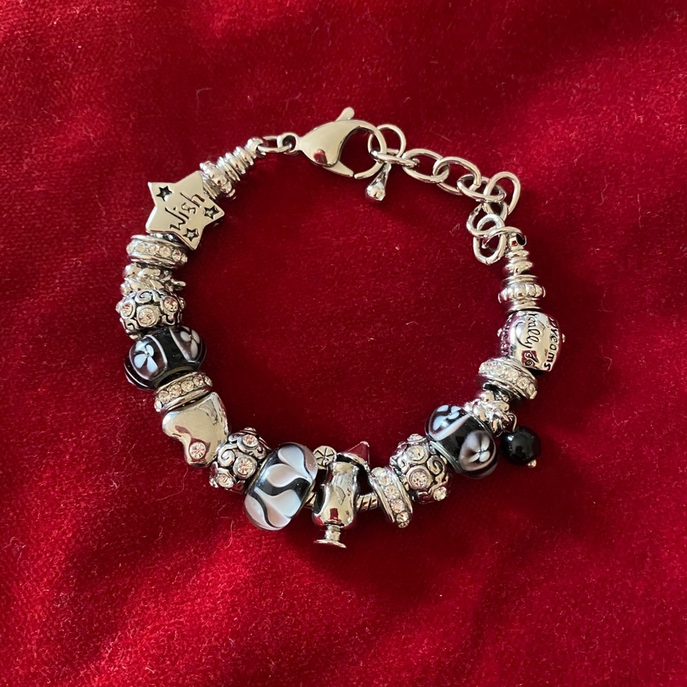 Bella Perlina Charm Bracelet